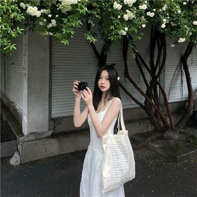 獠牙拉惹 海报